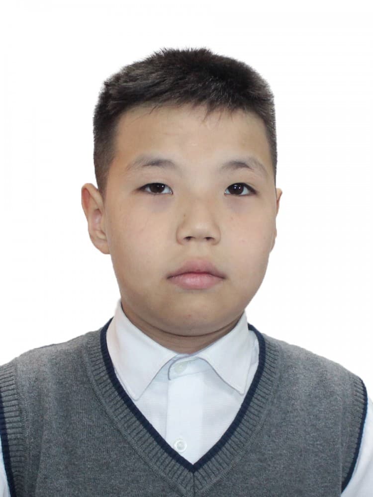 Эмир Усенов